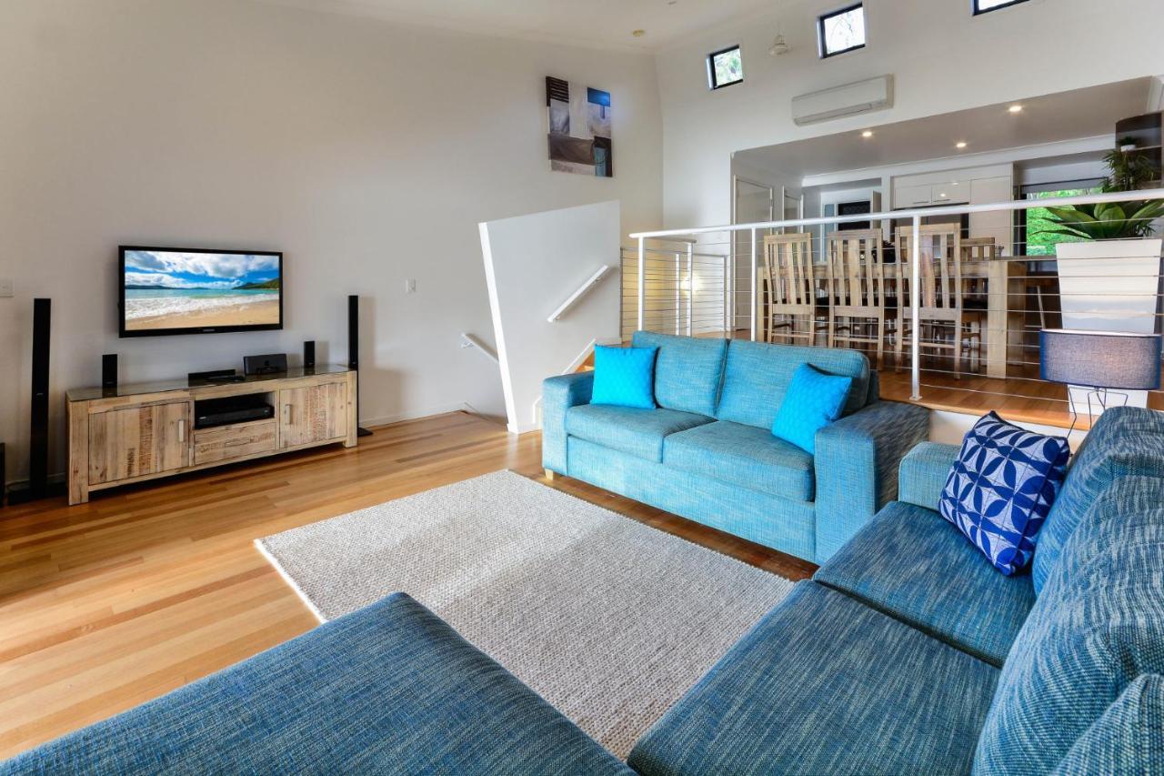 Shorelines 31 Renovated Upmarket Two Bedroom Apartment With Ocean Views And Buggy Hamilton Island Exterior foto